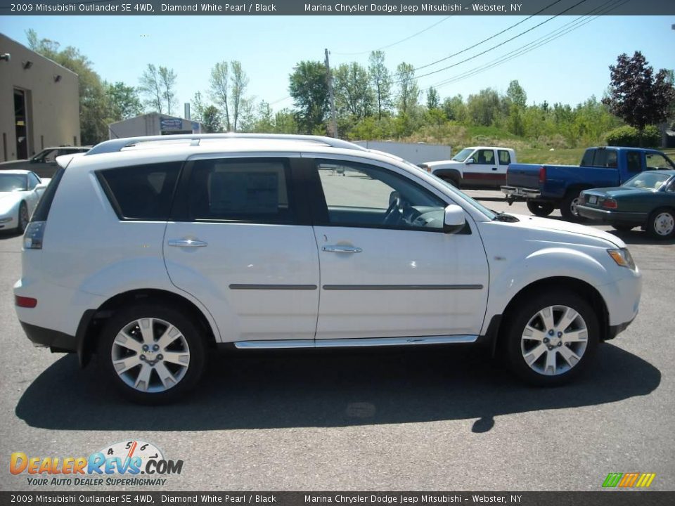 2009 Mitsubishi Outlander SE 4WD Diamond White Pearl / Black Photo #11