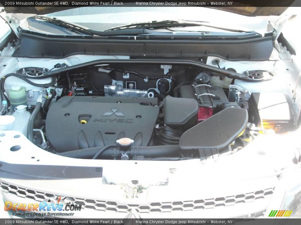 2009 Mitsubishi Outlander SE 4WD Diamond White Pearl / Black Photo #14