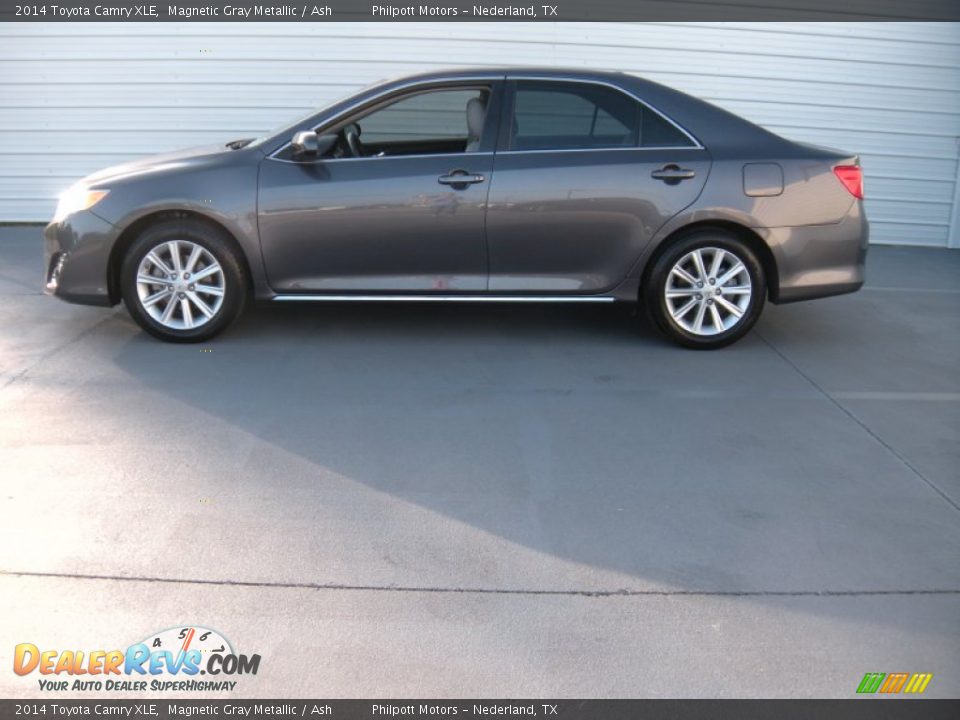 2014 Toyota Camry XLE Magnetic Gray Metallic / Ash Photo #6