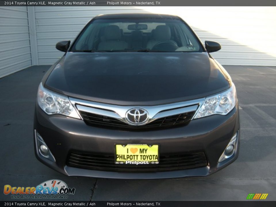 2014 Toyota Camry XLE Magnetic Gray Metallic / Ash Photo #8