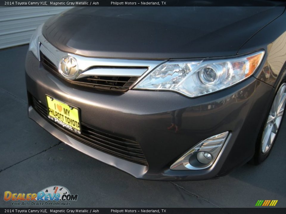 2014 Toyota Camry XLE Magnetic Gray Metallic / Ash Photo #10