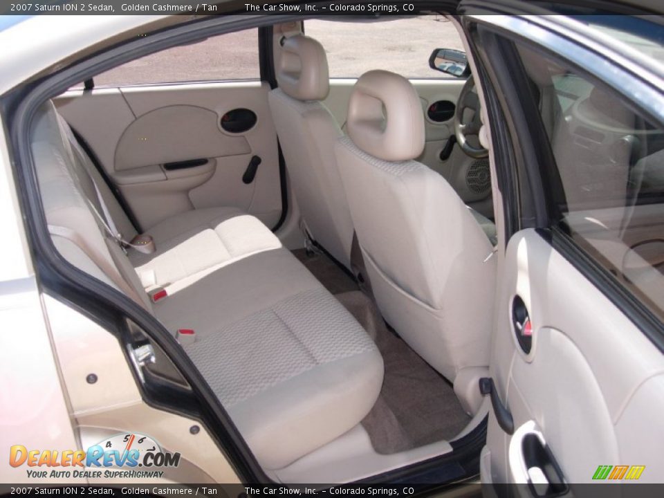 2007 Saturn ION 2 Sedan Golden Cashmere / Tan Photo #8