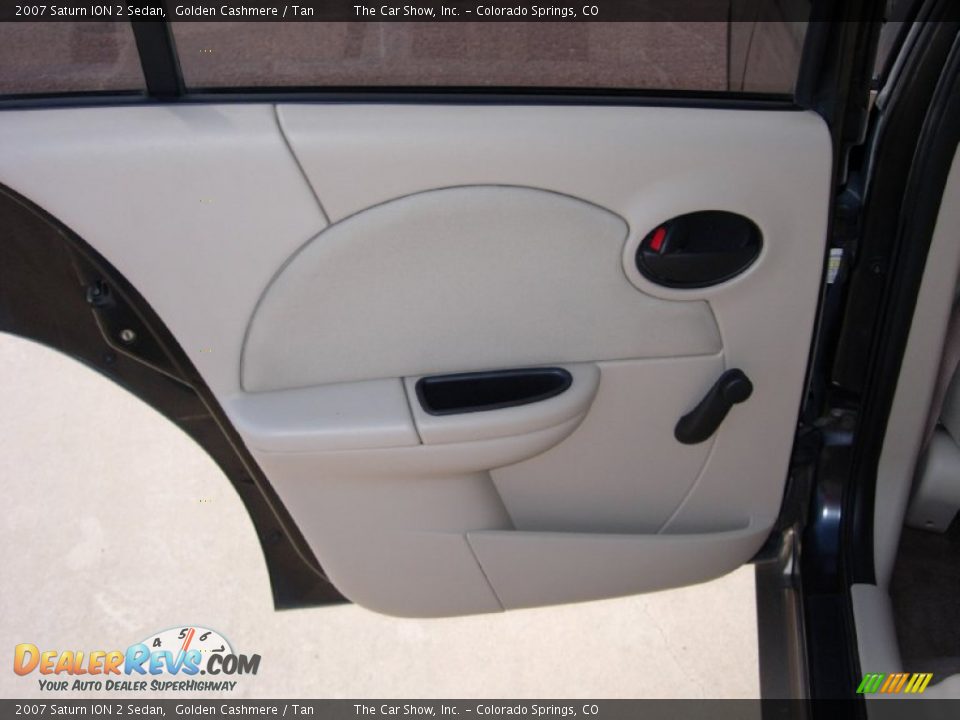 2007 Saturn ION 2 Sedan Golden Cashmere / Tan Photo #20