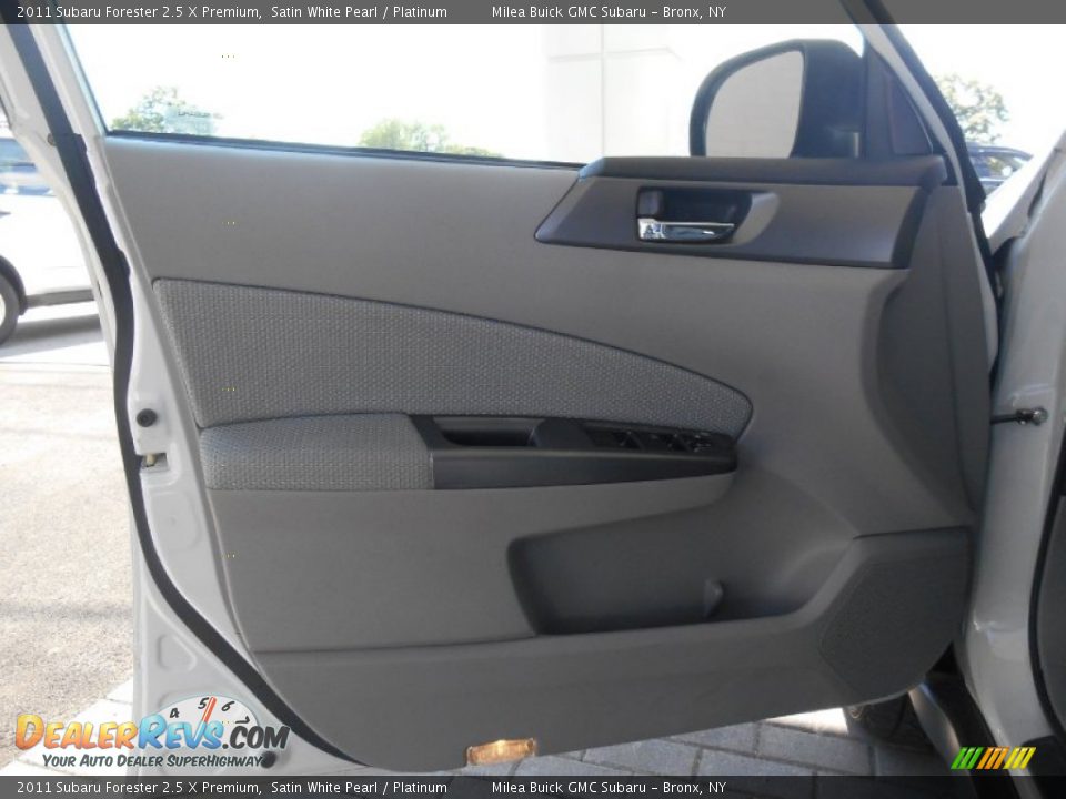 2011 Subaru Forester 2.5 X Premium Satin White Pearl / Platinum Photo #14