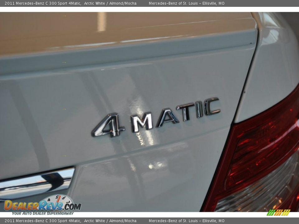 2011 Mercedes-Benz C 300 Sport 4Matic Arctic White / Almond/Mocha Photo #12