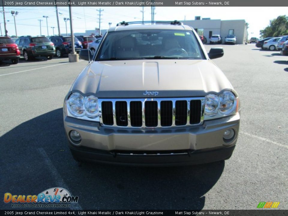 2005 Jeep Grand Cherokee Limited 4x4 Light Khaki Metallic / Dark Khaki/Light Graystone Photo #3