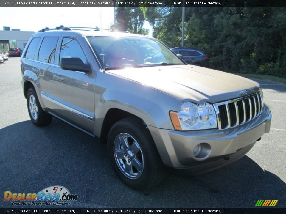 2005 Jeep Grand Cherokee Limited 4x4 Light Khaki Metallic / Dark Khaki/Light Graystone Photo #4