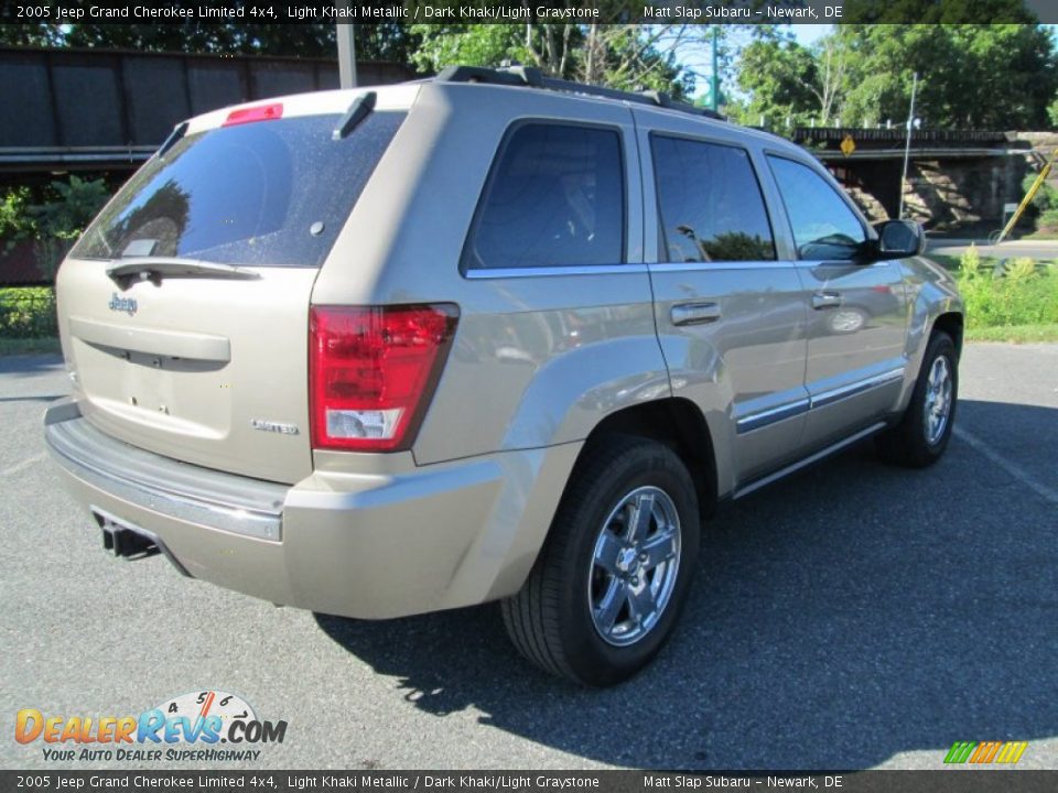 2005 Jeep Grand Cherokee Limited 4x4 Light Khaki Metallic / Dark Khaki/Light Graystone Photo #6