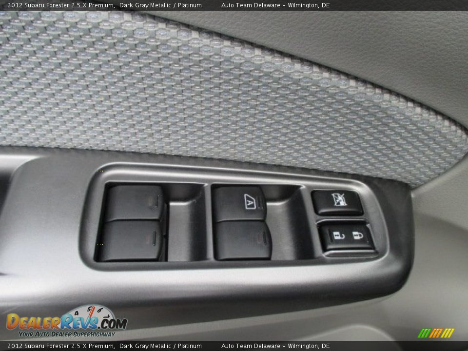 2012 Subaru Forester 2.5 X Premium Dark Gray Metallic / Platinum Photo #32