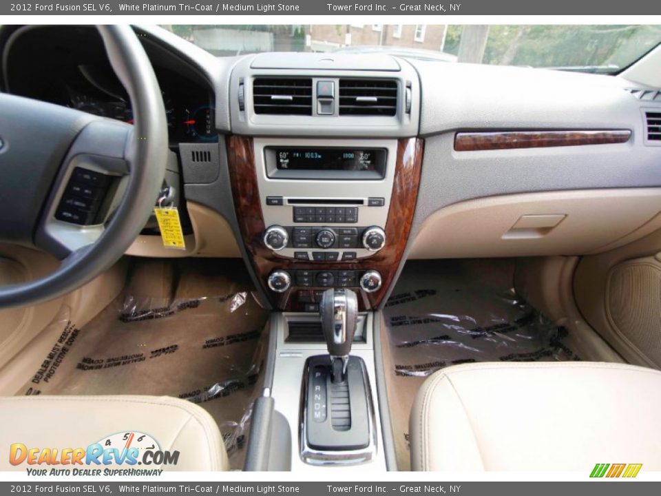 2012 Ford Fusion SEL V6 White Platinum Tri-Coat / Medium Light Stone Photo #18