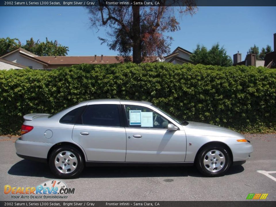 2002 Saturn L Series L300 Sedan Bright Silver / Gray Photo #8