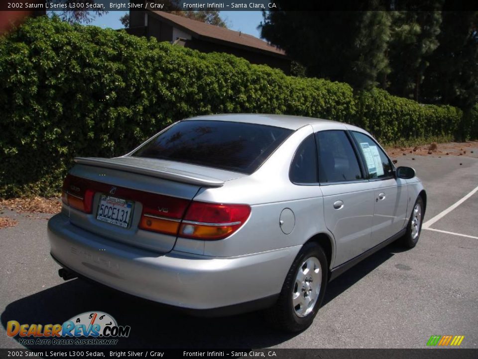 2002 Saturn L Series L300 Sedan Bright Silver / Gray Photo #9
