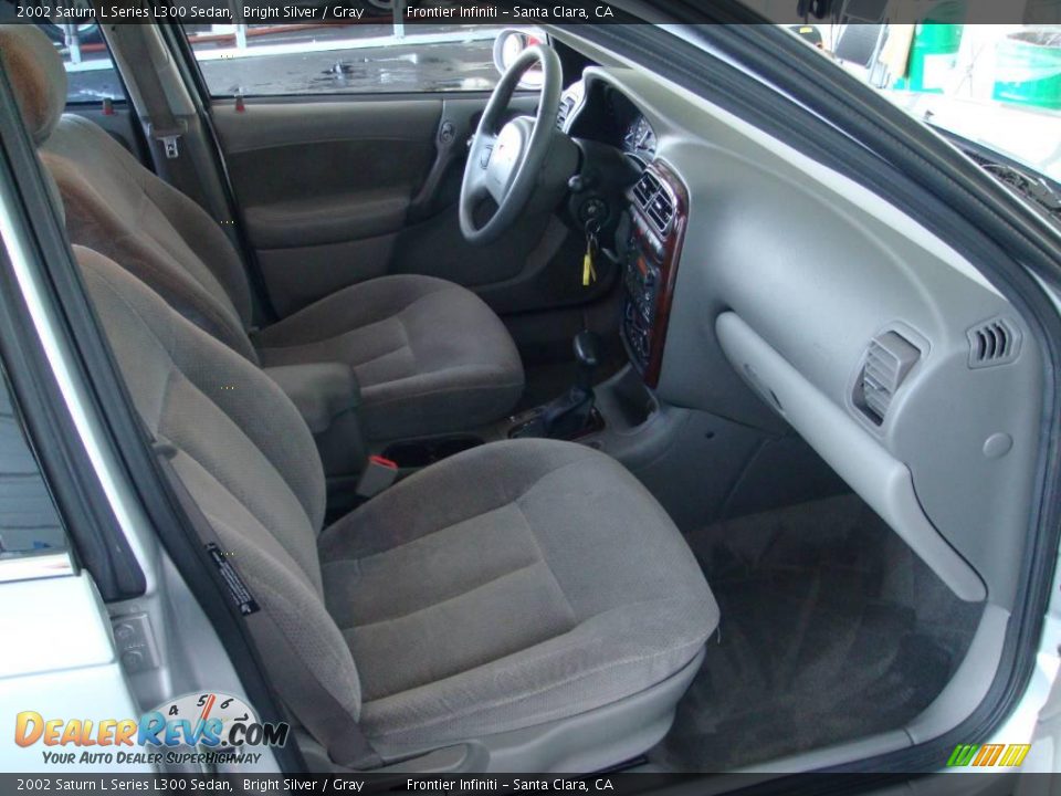 2002 Saturn L Series L300 Sedan Bright Silver / Gray Photo #23