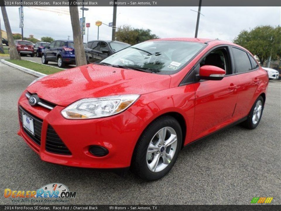 2014 Ford Focus SE Sedan Race Red / Charcoal Black Photo #1