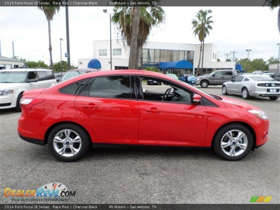 2014 Ford Focus SE Sedan Race Red / Charcoal Black Photo #6