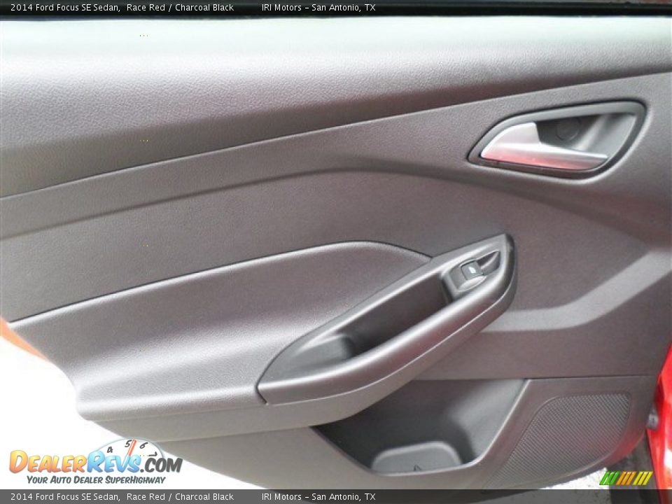 2014 Ford Focus SE Sedan Race Red / Charcoal Black Photo #14