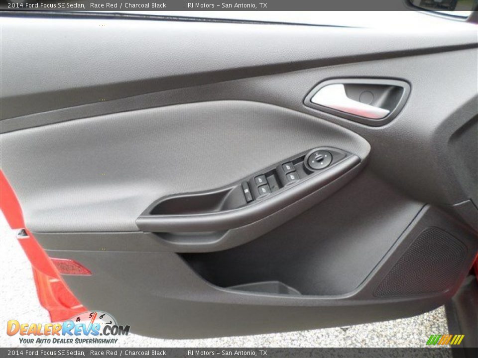 2014 Ford Focus SE Sedan Race Red / Charcoal Black Photo #22