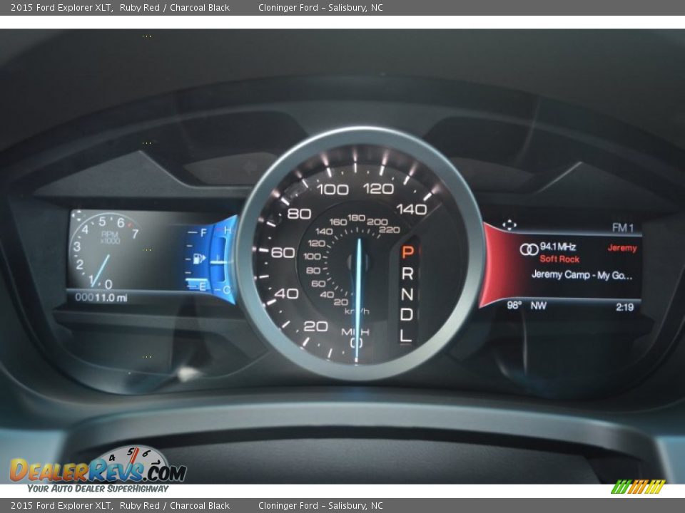 2015 Ford Explorer XLT Ruby Red / Charcoal Black Photo #24