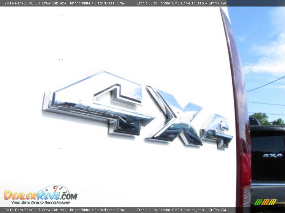 2014 Ram 2500 SLT Crew Cab 4x4 Bright White / Black/Diesel Gray Photo #17