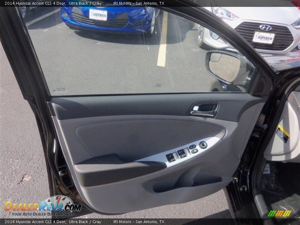 2014 Hyundai Accent GLS 4 Door Ultra Black / Gray Photo #5