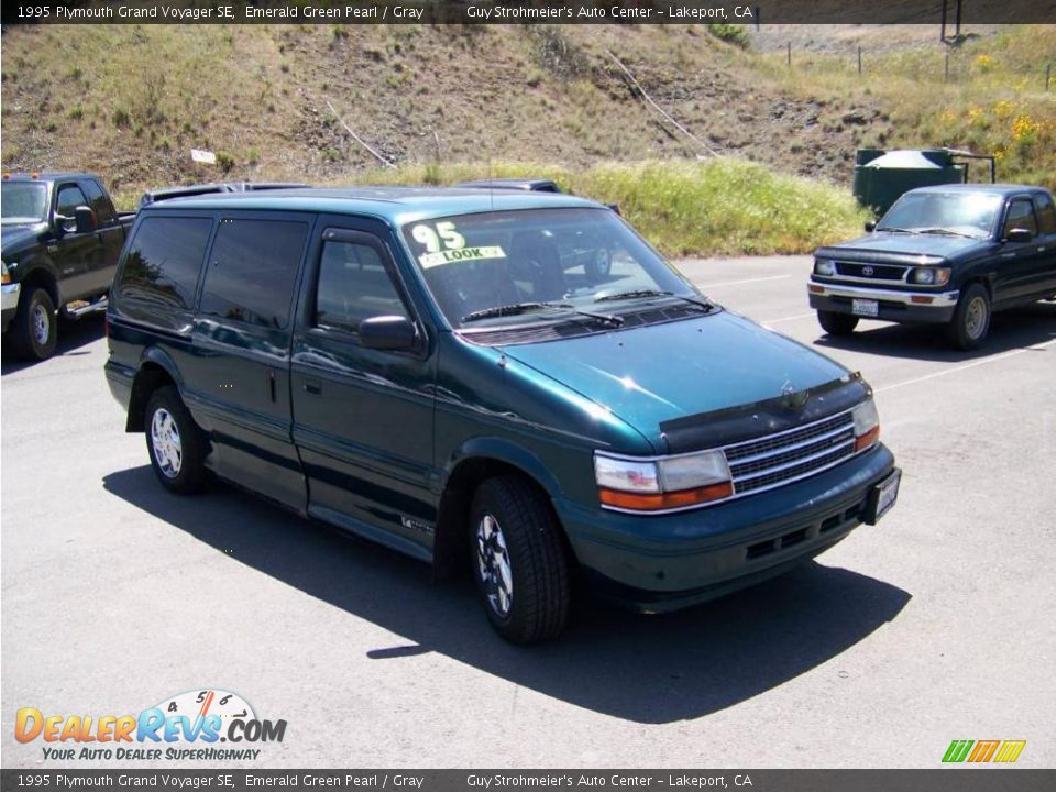 1995 Plymouth Grand Voyager SE Emerald Green Pearl / Gray Photo #7