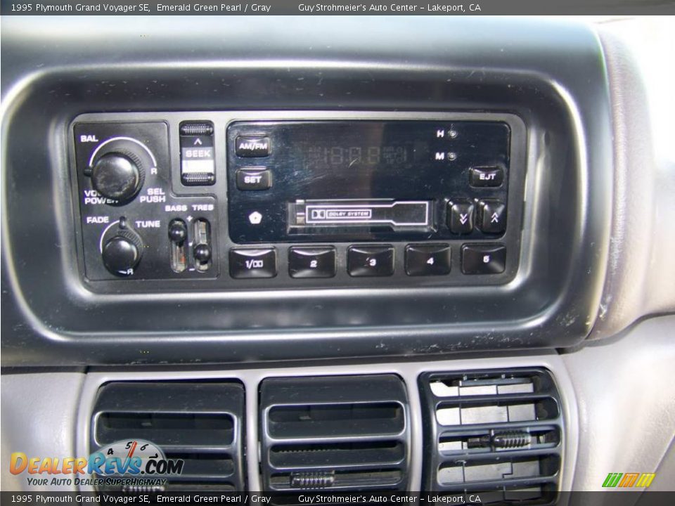 1995 Plymouth Grand Voyager SE Emerald Green Pearl / Gray Photo #15