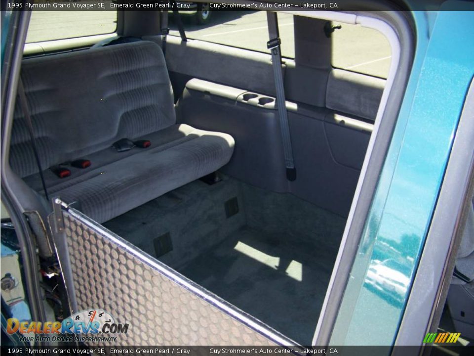 1995 Plymouth Grand Voyager SE Emerald Green Pearl / Gray Photo #18