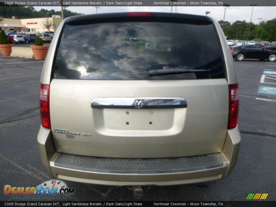2008 Dodge Grand Caravan SXT Light Sandstone Metallic / Dark Slate/Light Shale Photo #4