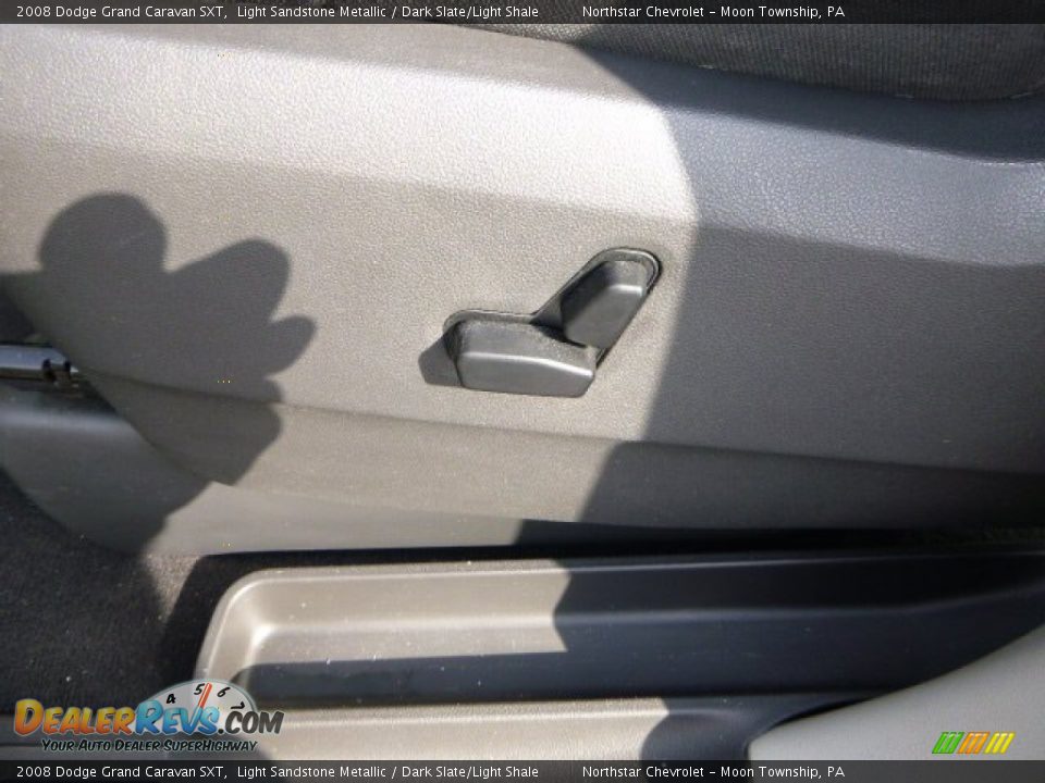 2008 Dodge Grand Caravan SXT Light Sandstone Metallic / Dark Slate/Light Shale Photo #15