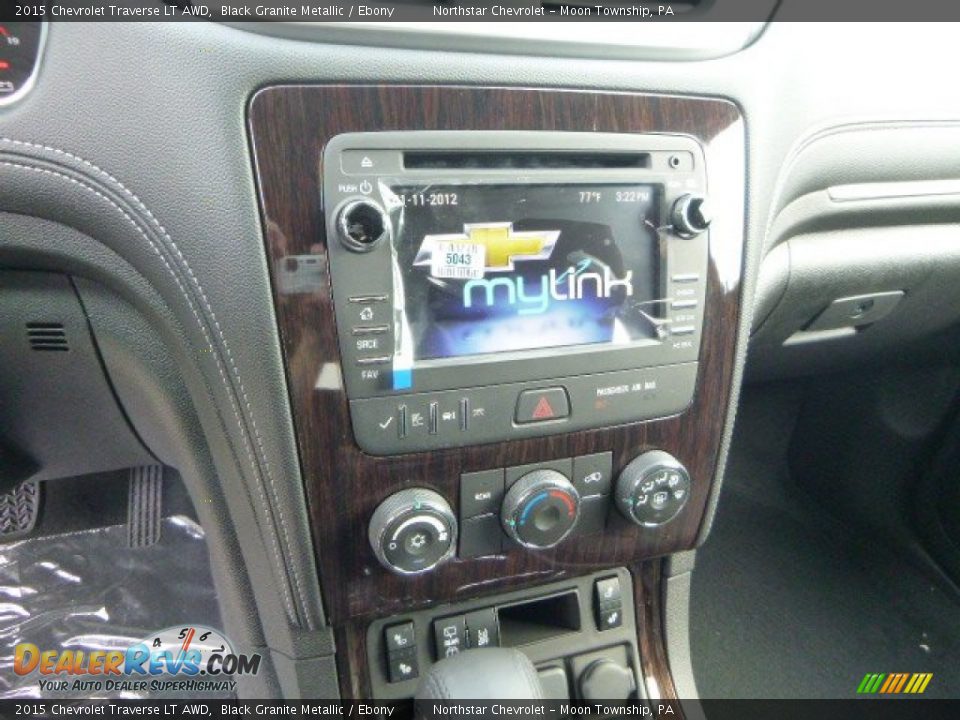 2015 Chevrolet Traverse LT AWD Black Granite Metallic / Ebony Photo #17