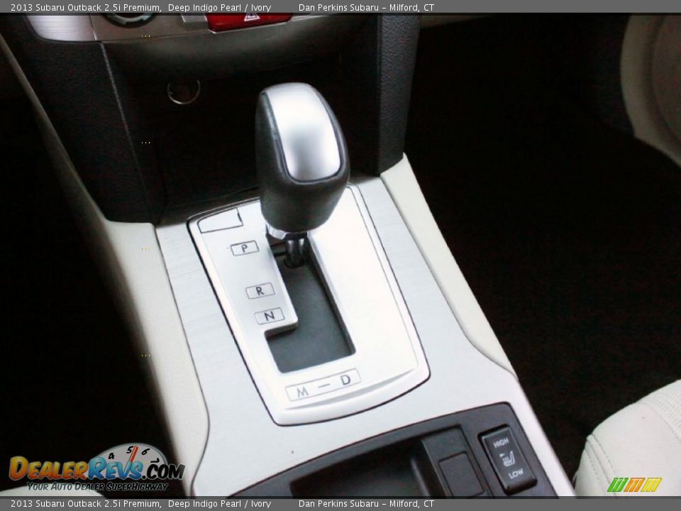 2013 Subaru Outback 2.5i Premium Deep Indigo Pearl / Ivory Photo #15