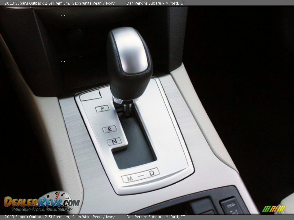 2013 Subaru Outback 2.5i Premium Satin White Pearl / Ivory Photo #14