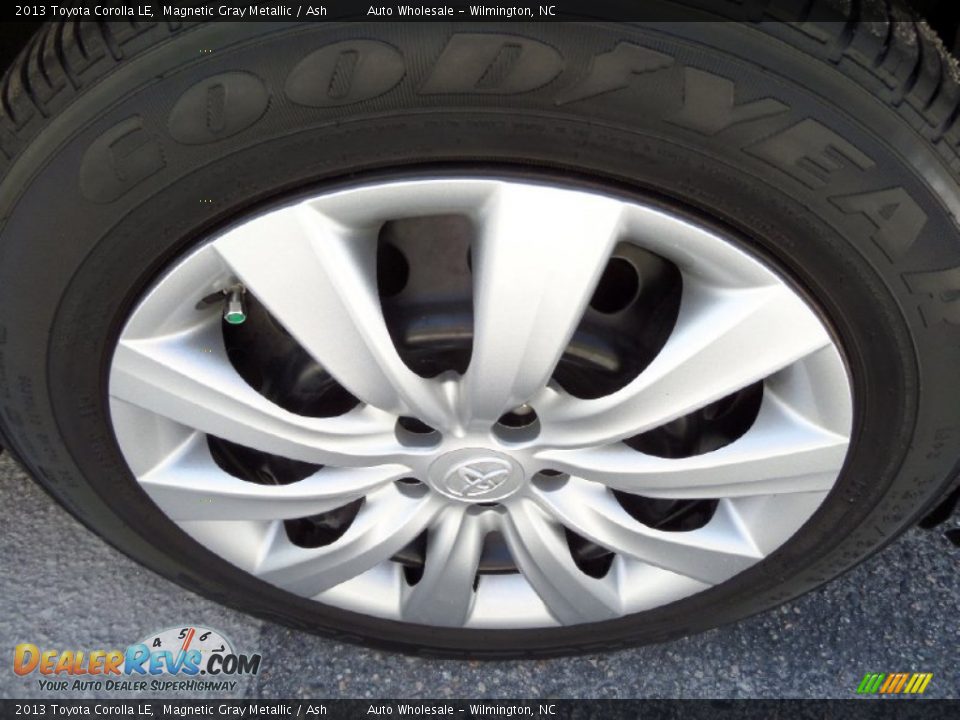 2013 Toyota Corolla LE Magnetic Gray Metallic / Ash Photo #7