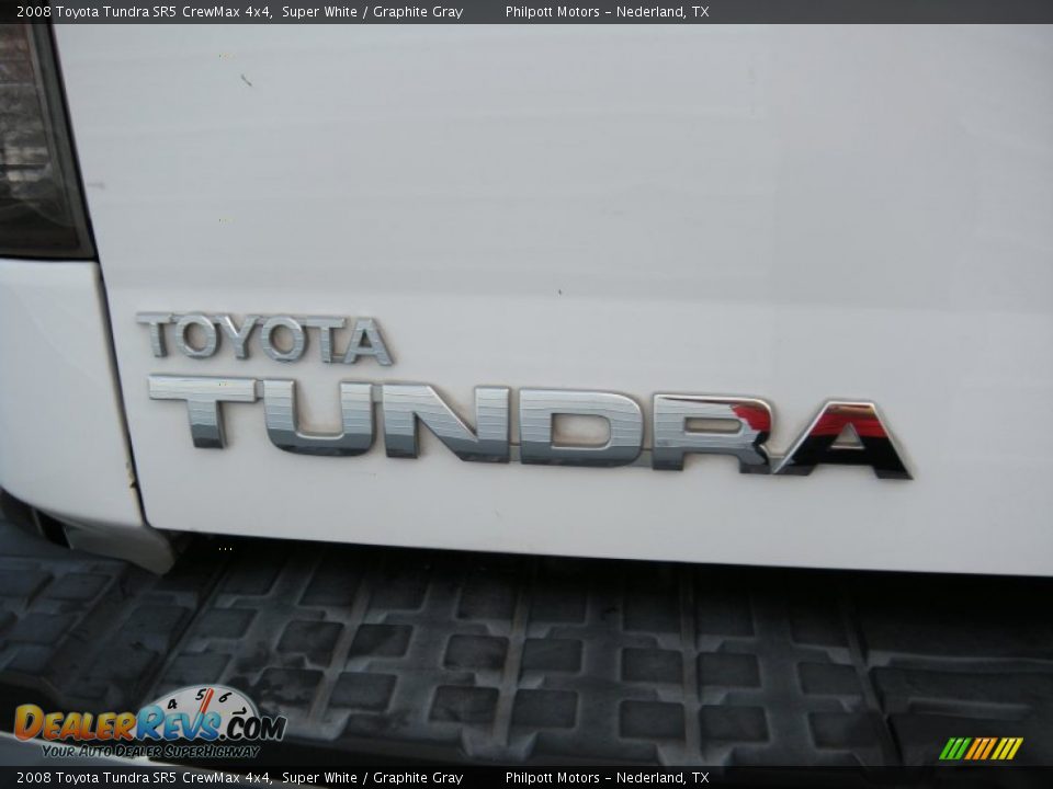 2008 Toyota Tundra SR5 CrewMax 4x4 Super White / Graphite Gray Photo #24