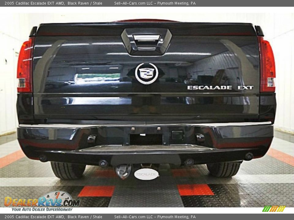 2005 Cadillac Escalade EXT AWD Black Raven / Shale Photo #6