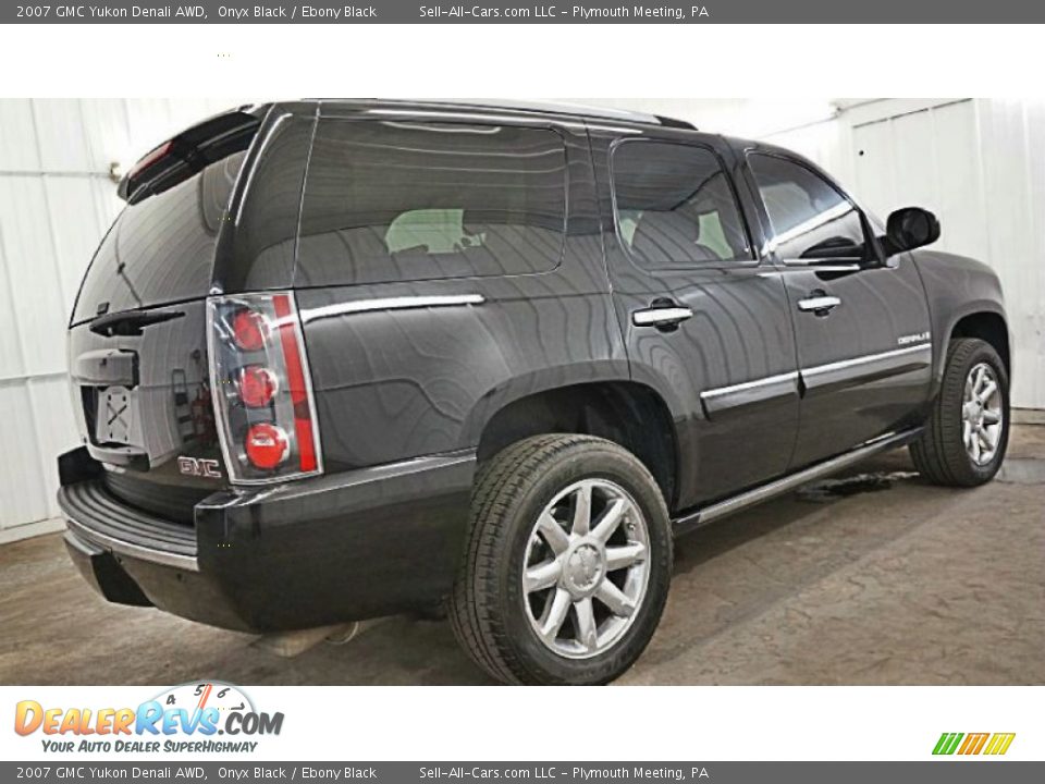 2007 GMC Yukon Denali AWD Onyx Black / Ebony Black Photo #5