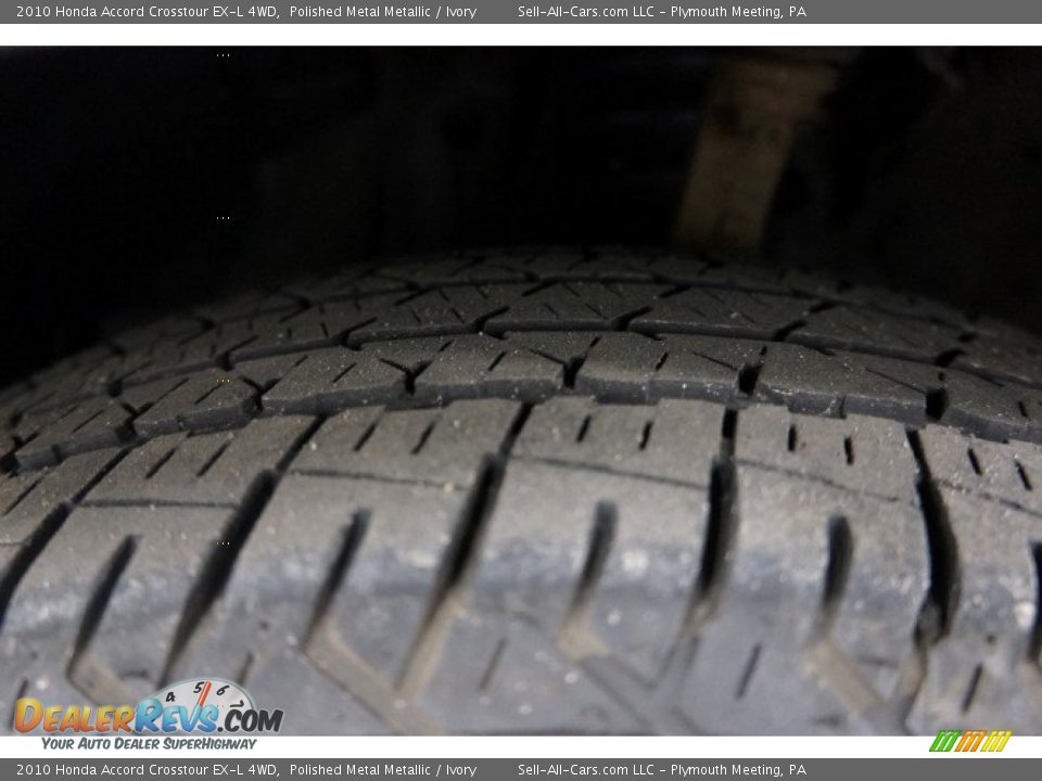 2010 Honda Accord Crosstour EX-L 4WD Polished Metal Metallic / Ivory Photo #25