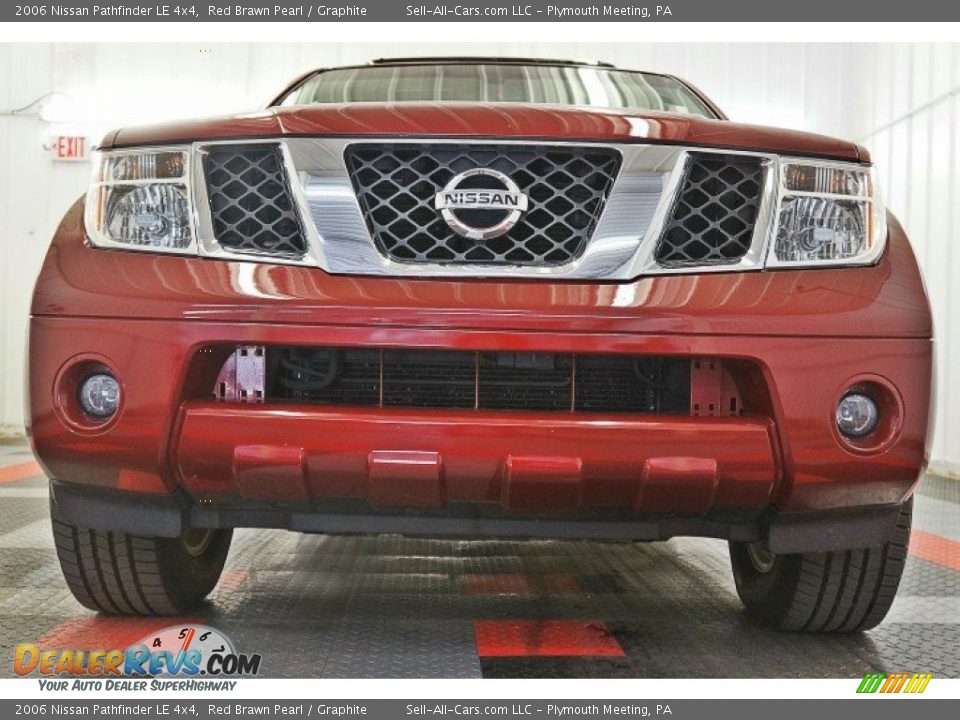 2006 Nissan Pathfinder LE 4x4 Red Brawn Pearl / Graphite Photo #3