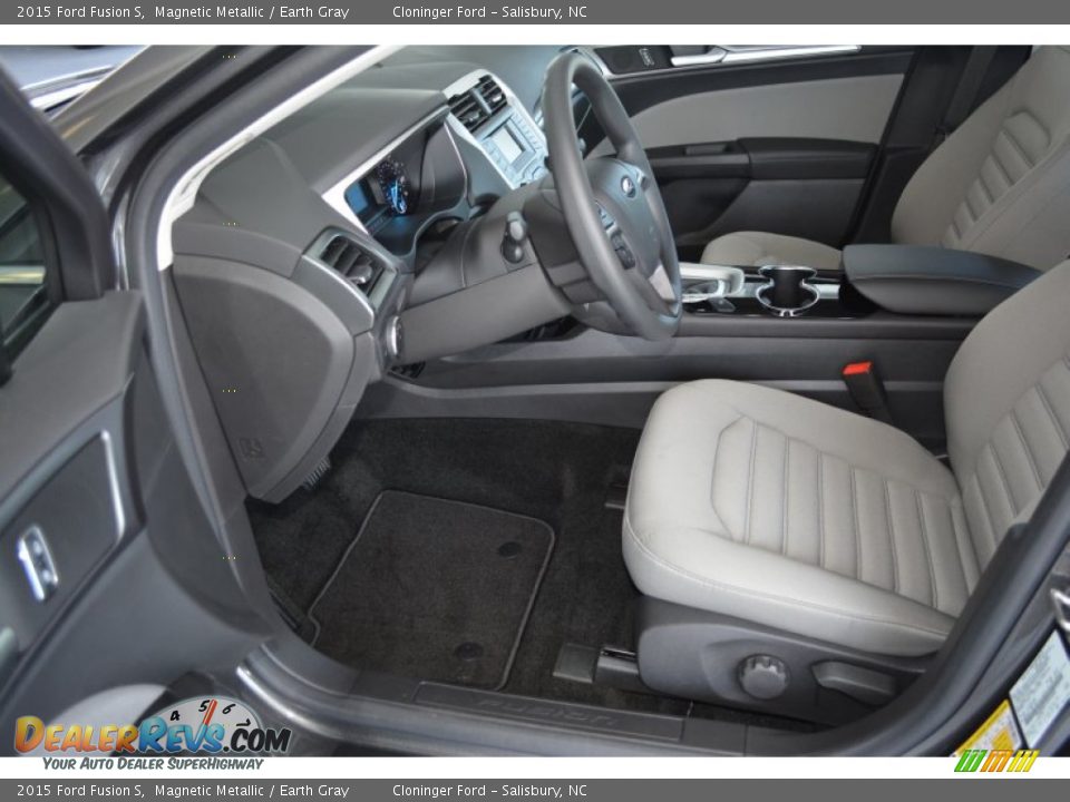 2015 Ford Fusion S Magnetic Metallic / Earth Gray Photo #6