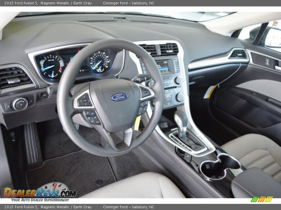 2015 Ford Fusion S Magnetic Metallic / Earth Gray Photo #7