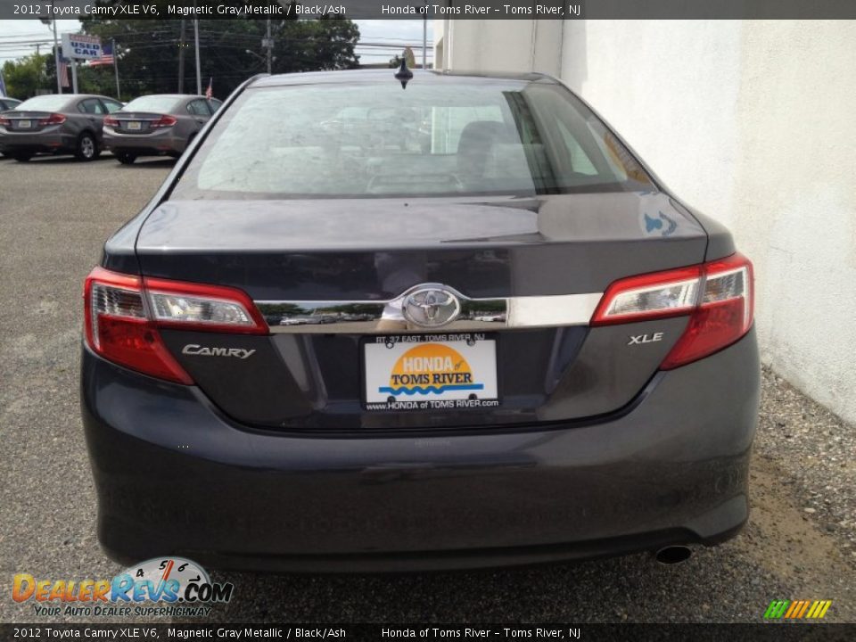 2012 Toyota Camry XLE V6 Magnetic Gray Metallic / Black/Ash Photo #8