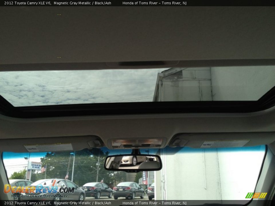 2012 Toyota Camry XLE V6 Magnetic Gray Metallic / Black/Ash Photo #11