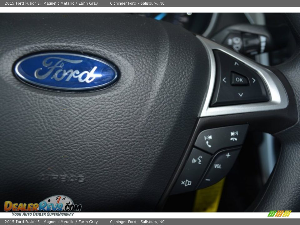 2015 Ford Fusion S Magnetic Metallic / Earth Gray Photo #19