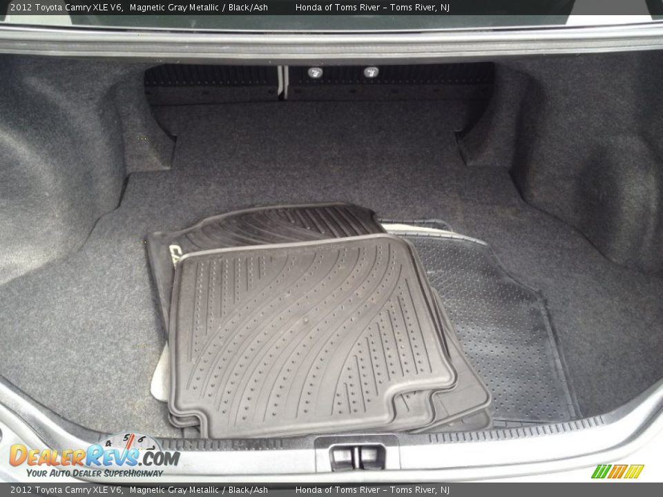 2012 Toyota Camry XLE V6 Magnetic Gray Metallic / Black/Ash Photo #24
