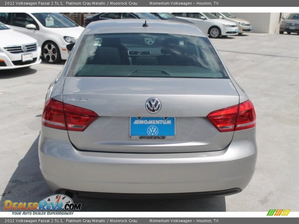 2012 Volkswagen Passat 2.5L S Platinum Gray Metallic / Moonrock Gray Photo #8
