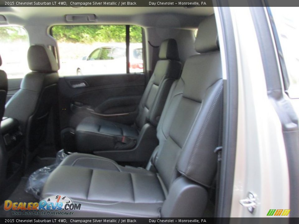 2015 Chevrolet Suburban LT 4WD Champagne Silver Metallic / Jet Black Photo #12
