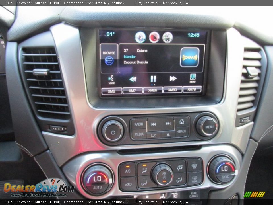 2015 Chevrolet Suburban LT 4WD Champagne Silver Metallic / Jet Black Photo #16