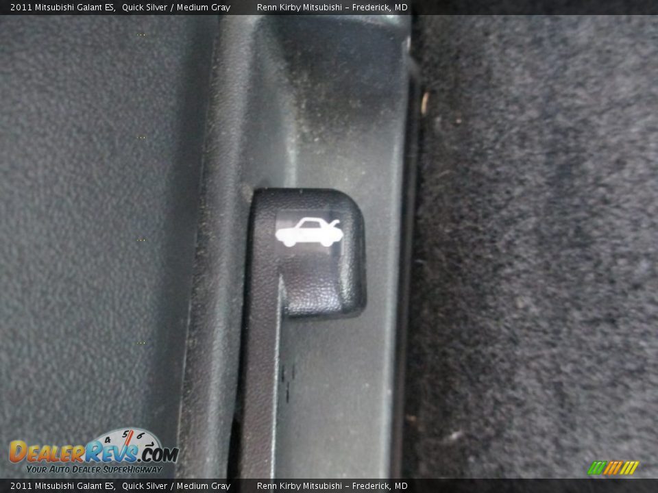 2011 Mitsubishi Galant ES Quick Silver / Medium Gray Photo #13