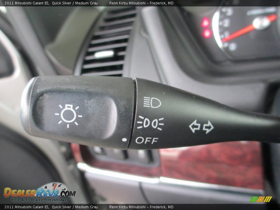 2011 Mitsubishi Galant ES Quick Silver / Medium Gray Photo #16