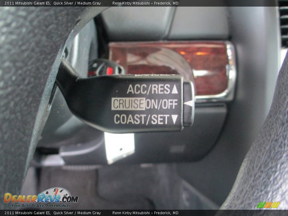 2011 Mitsubishi Galant ES Quick Silver / Medium Gray Photo #18